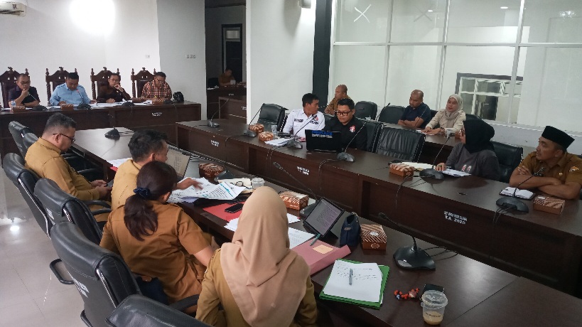 RAPAT DENGAR PENDAPAT