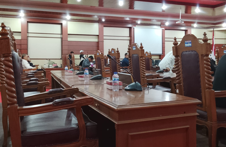 Bangku_Meja_Kosong_DPRD_Sultra