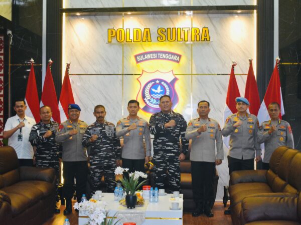 Danlanal_Kendari_sambangi_-Mapolda_Sultra_2026