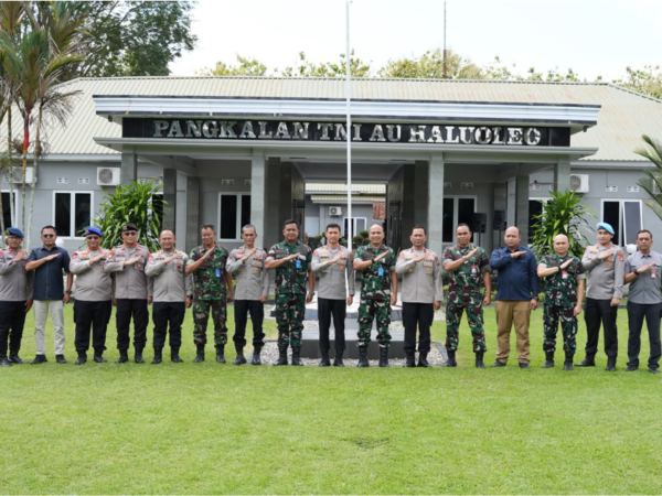 Foto_Bersama_Polda_Sultra_Lanud_HO_2026