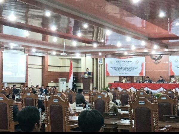 Rapat_Paripurna_DPRD Sultra