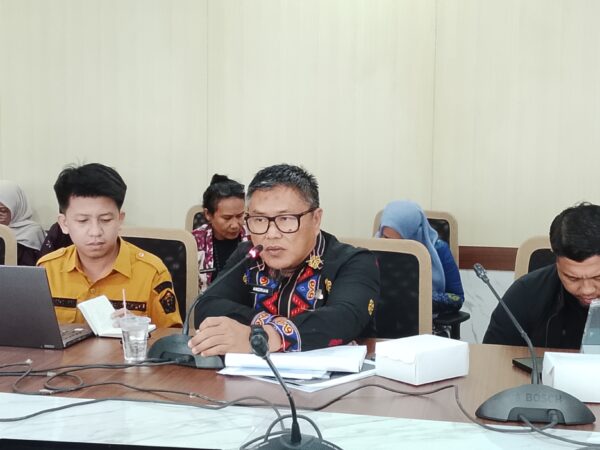 Kepala-_Badan_Kesbangpol_Sultra-scaled.
