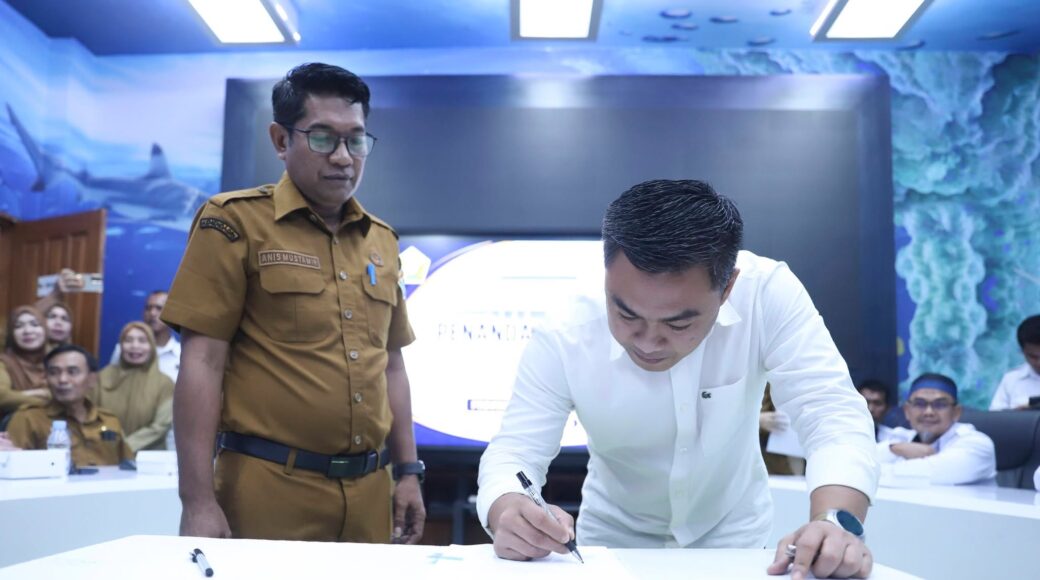 Penandatanganan_Pinjam_Pakai_BMD_Sultra Penandatanganan_Pinjam_Pakai_BMD_Sultra